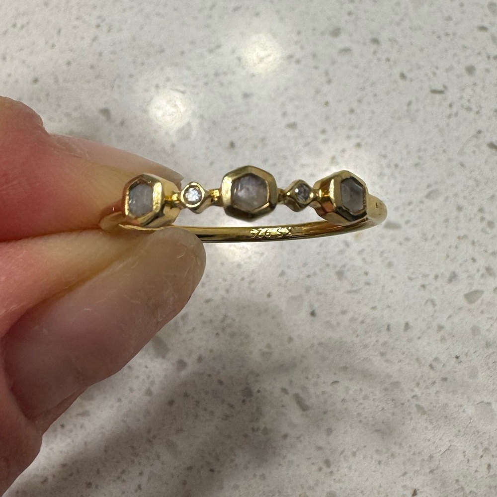 Kendra Scott Davie 18k Gold Trio Band Ring in Rainbow Moonstone Size 9 - Picture 4 of 6